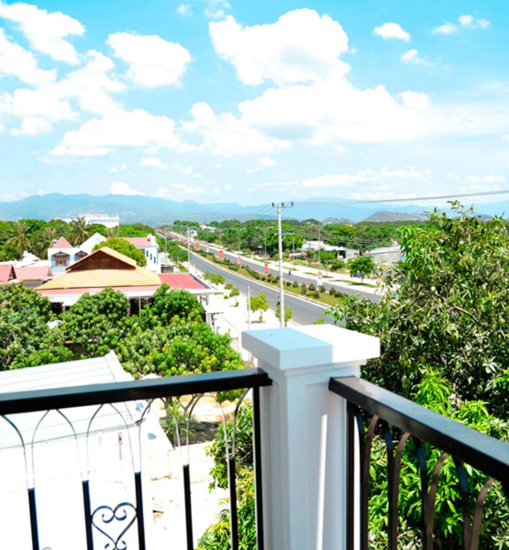 Allure Hotel Thuy Trieu Εξωτερικό φωτογραφία
